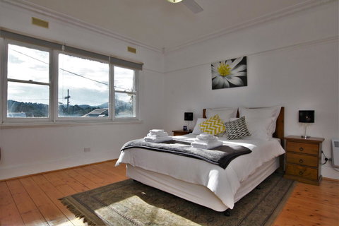 A Stroll Away - Foster Accommodation 5