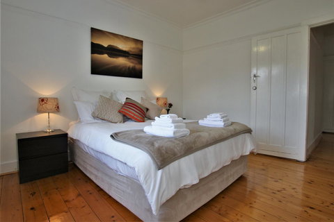 A Stroll Away - Foster Accommodation 6