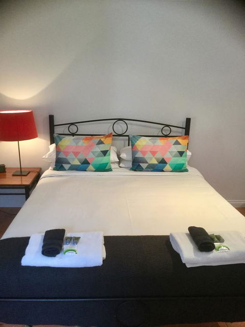 At The Beach Apartments - Foster Accommodation 11