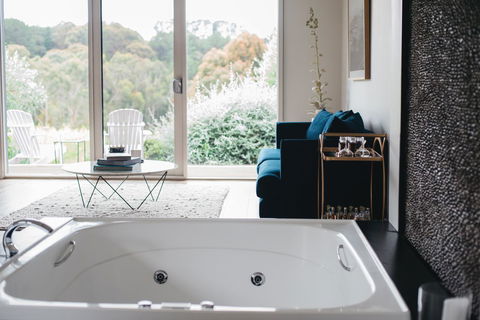Polperro Villas - Foster Accommodation 6