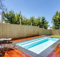 Sorrento Beach House - Perfect spot and NEW pool - Foster Accommodation