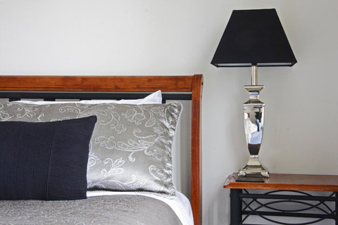 Beechwood Apartment - Foster Accommodation 5