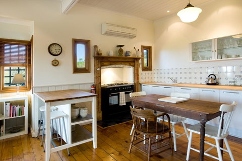 Cabrito - Foster Accommodation 2