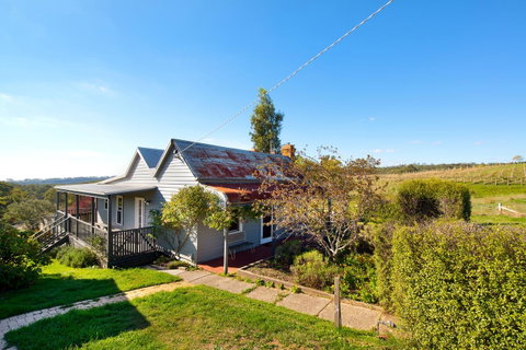 Cabrito - Foster Accommodation 0