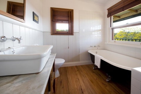 Cabrito - Foster Accommodation 4