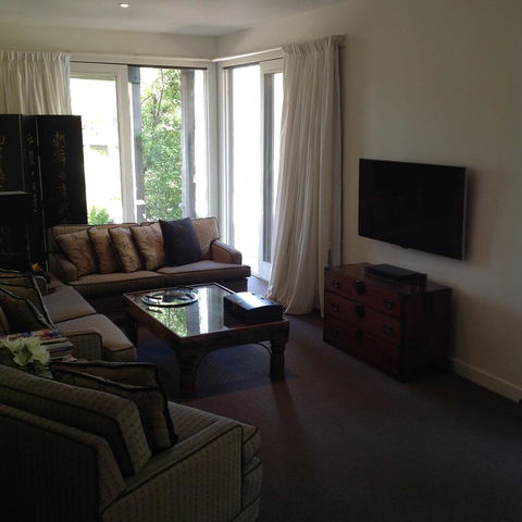 Lorne Holiday House - Foster Accommodation 11