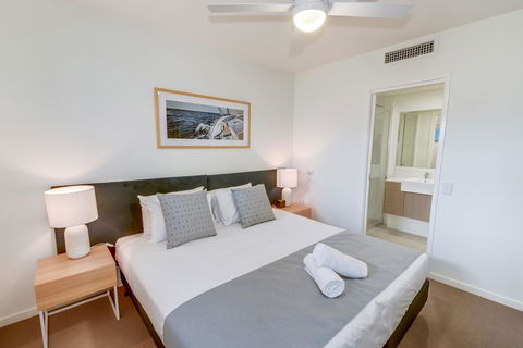 Aquarius Kawana - Foster Accommodation 9