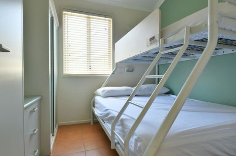 BIG4 Breeze Holiday Parks - Rainbow Beach - Foster Accommodation 2