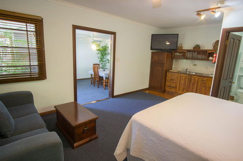 Debbie\'s Place - Foster Accommodation 42