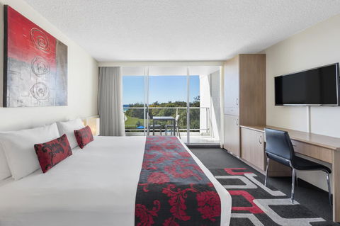 Ramada By Wyndham Marcoola Beach - Foster Accommodation 17
