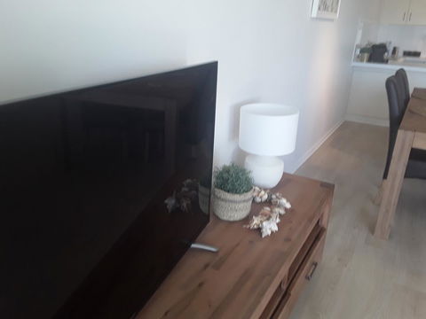 Sunseeker Holiday Apartments - Foster Accommodation 14