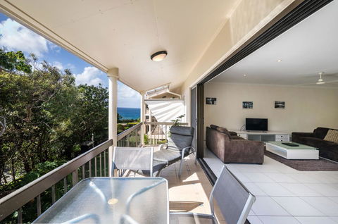 Sunseeker Holiday Apartments - Foster Accommodation 0