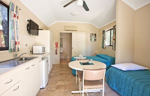 Captain Cook Holiday Village 1770 - Foster Accommodation 13