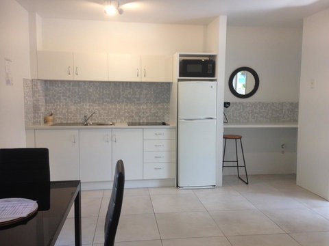 Chez Noosa Resort Motel - Foster Accommodation 5