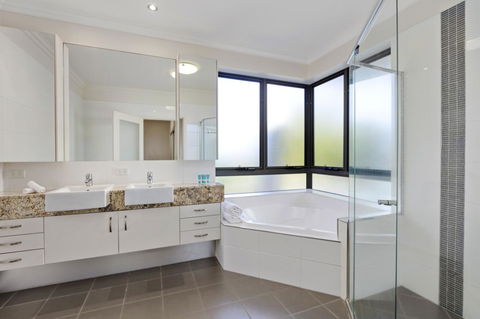 Sand Dunes Resort Accommodation - Foster Accommodation 25