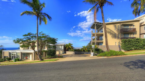 Rainbow Ocean Palms Resort - Foster Accommodation 12