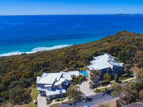 Rainbow Ocean Palms Resort - Foster Accommodation 3