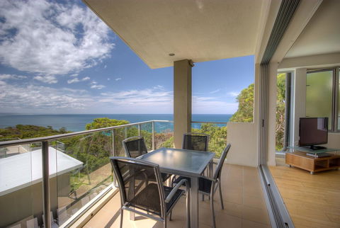 Rainbow Ocean Palms Resort - Foster Accommodation 10