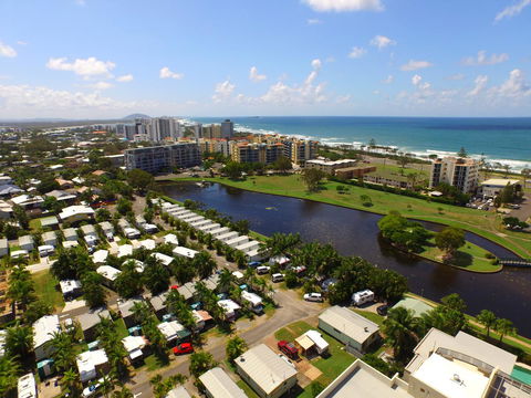 Alex Beach Cabins And Tourist Park - Foster Accommodation 26