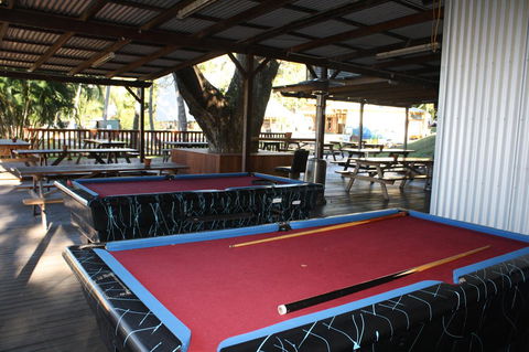 Nomads Airlie Beach - Foster Accommodation 9