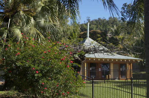 Nomads Airlie Beach - Foster Accommodation 10