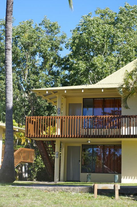 Nomads Airlie Beach - Foster Accommodation 41