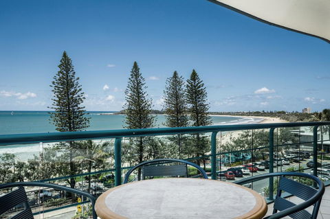 Landmark Resort - Foster Accommodation 24