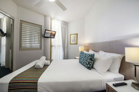 Landmark Resort - Foster Accommodation 40