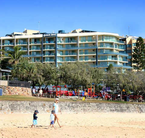Landmark Resort - Foster Accommodation 2