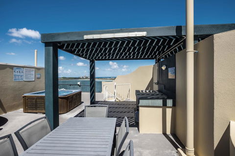 Landmark Resort - Foster Accommodation 36