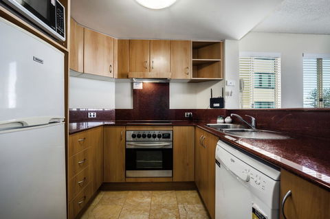 Landmark Resort - Foster Accommodation 25