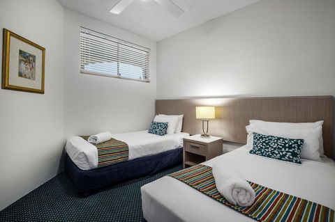 Landmark Resort - Foster Accommodation 37