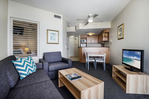 Landmark Resort - Foster Accommodation 33