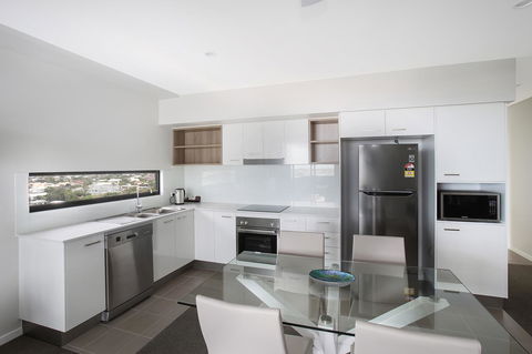 Direct Collective - Sea Breeze Mooloolaba - Foster Accommodation 9