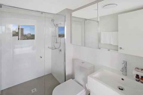 Direct Collective - Sea Breeze Mooloolaba - Foster Accommodation 10