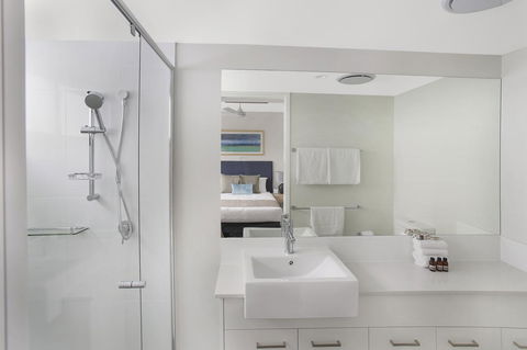Direct Collective - Sea Breeze Mooloolaba - Foster Accommodation 5