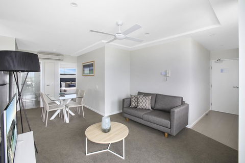 Direct Collective - Sea Breeze Mooloolaba - Foster Accommodation 22
