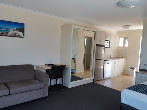 Whitsunday Sands Resort - Foster Accommodation 5