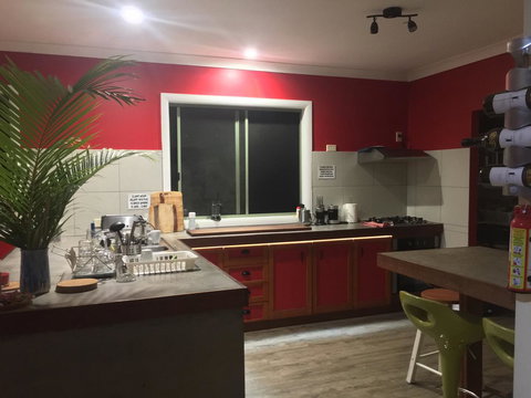 KiteSurf 1770 Beach House - Foster Accommodation 9