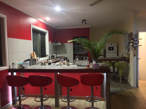 KiteSurf 1770 Beach House - Foster Accommodation 2