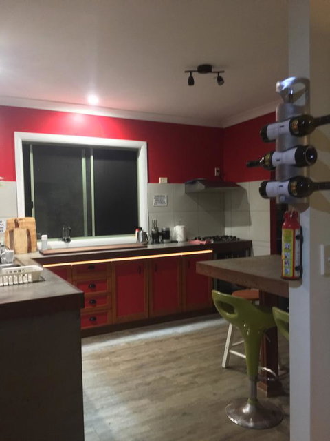 KiteSurf 1770 Beach House - Foster Accommodation 5