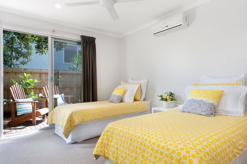 Jolly Roger's Beach House - Foster Accommodation 10