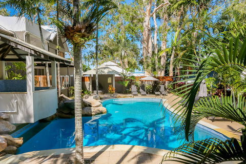 Paradise On The Beach Resort - Foster Accommodation 4