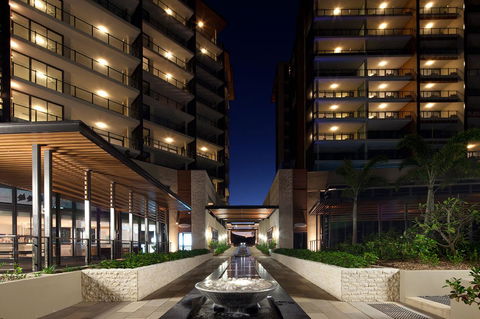 Oaks Redcliffe Mon Komo Suites - Foster Accommodation 1