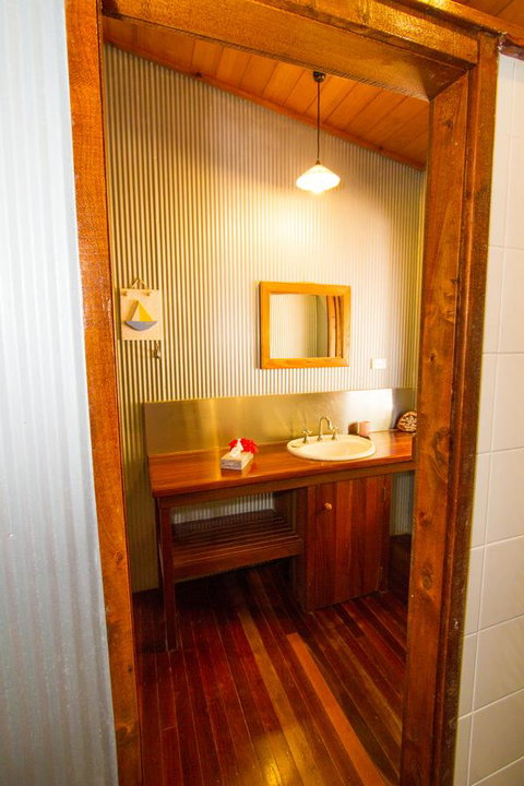 1770 Beach Shacks - Foster Accommodation 5