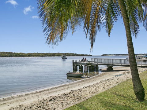 Riverside - Foster Accommodation 26