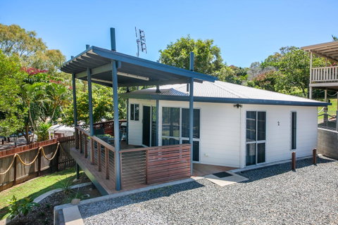 Sunset Cabins 1770 - Foster Accommodation 10