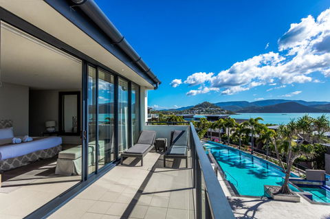 Mirage Whitsundays - Foster Accommodation 3