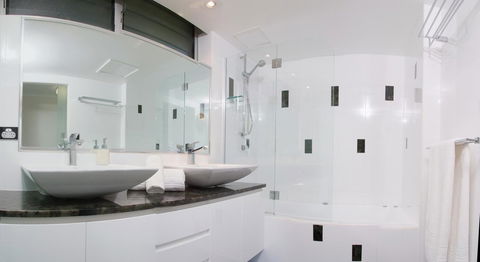 Poinciana 112 - Foster Accommodation 11