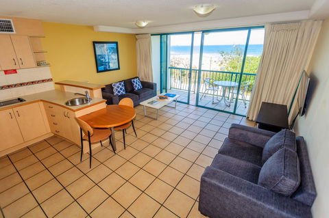 Grand Palais Boolarong Beachside Apartments - Foster Accommodation 31